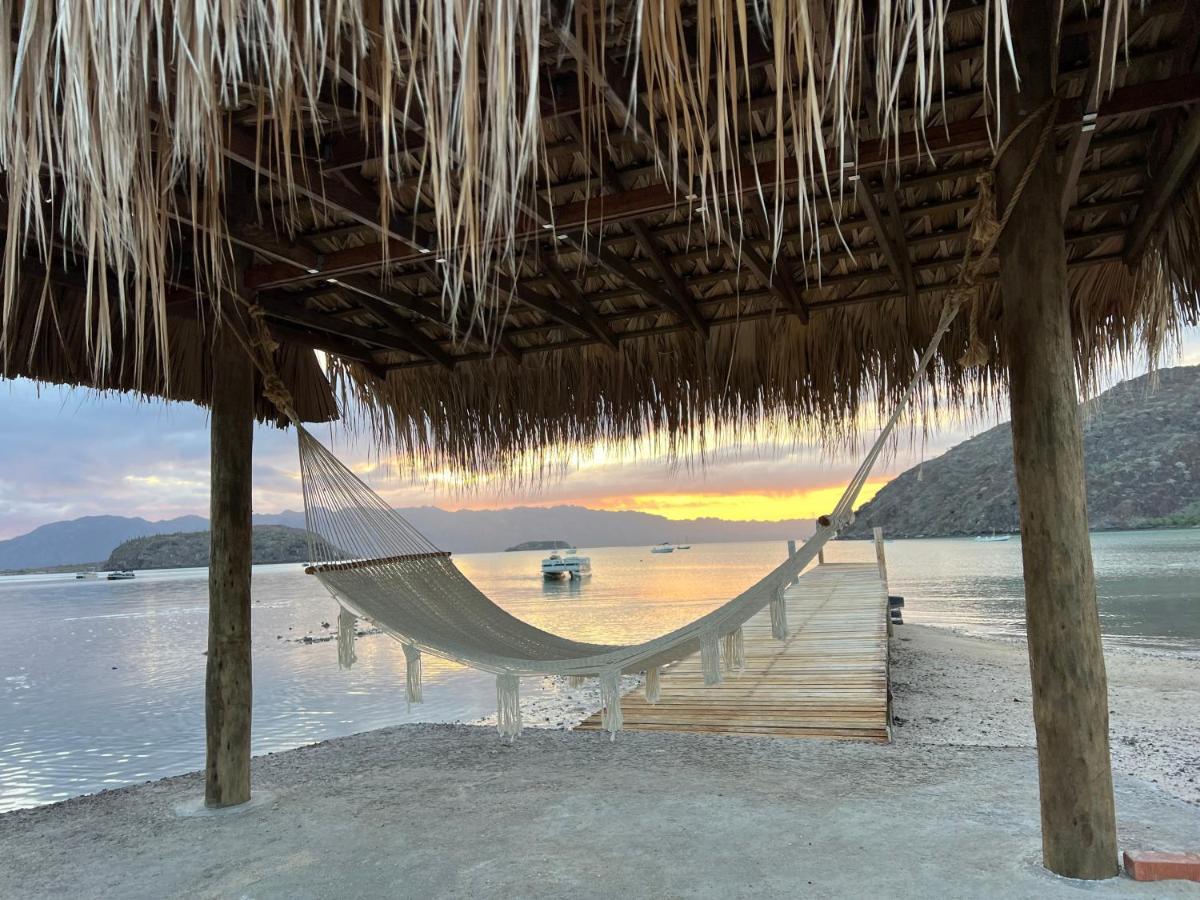 Playa Posada Eco Rooms Punta Arena エクステリア 写真